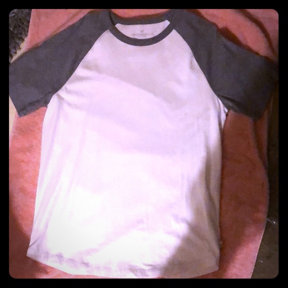 NWOT Men’s American Eagle T-shirt  Never Worn - Picture 1 of 1